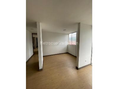 Apartamento en venta en Calasanz, Medellín · foto 3 de 14
