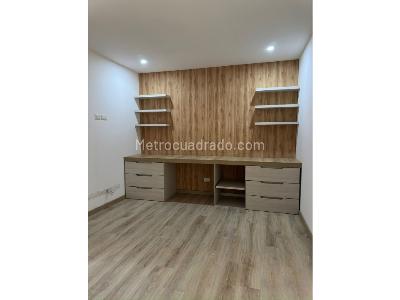 Casa de 3 alcobas en arriendo en El Esmeraldal, Envigado, 223 m² · foto 13 de 20
