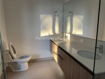 Casa de 3 alcobas en arriendo en El Esmeraldal, Envigado, 223 m² · foto 20 de 20