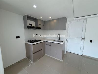 Apartamento de 2 alcobas en arriendo en Bello, Bello, 50 m² · foto 1 de 7