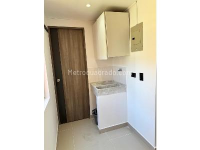 Apartamento de 4 alcobas en arriendo en Envigado, Medellín, 130 m² · foto 5 de 20