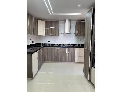 Apartamento de 4 alcobas en arriendo en Envigado, Medellín, 130 m² · foto 7 de 20