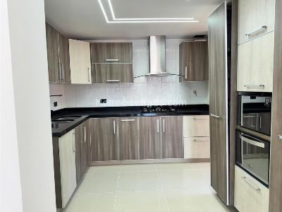 Apartamento de 4 alcobas en arriendo en Envigado, Medellín, 130 m² · foto 9 de 20