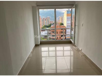 Apartamento de 3 alcobas en arriendo en Bolivariana, Medellín, 87 m² · foto 4 de 18