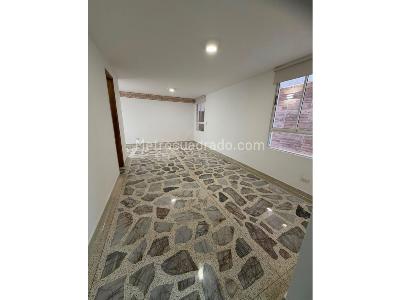 Apartamento de 3 alcobas en arriendo en La Castellana, Medellín, 130 m² · foto 6 de 18
