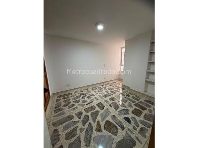 Apartamento de 3 alcobas en arriendo en La Castellana, Medellín, 130 m² · foto 8 de 18
