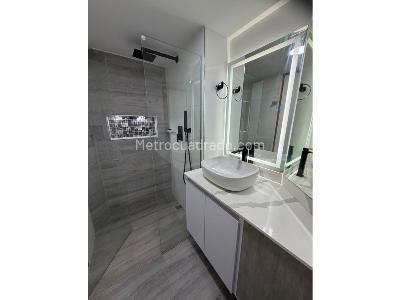Apartamento de 3 alcobas en arriendo en La Castellana, Medellín, 130 m² · foto 13 de 18