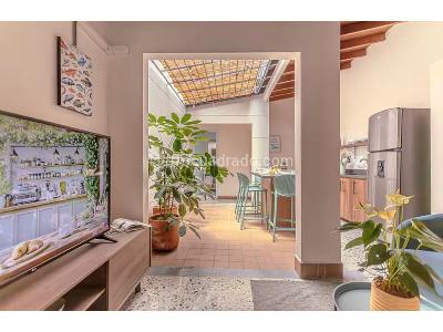 Casa de 5 alcobas en venta en Laureles, Medellín, 256 m² · foto 4 de 14