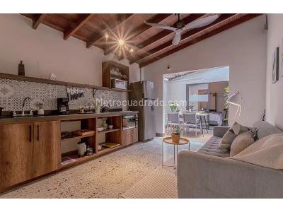 Casa de 5 alcobas en venta en Laureles, Medellín, 256 m² · foto 10 de 14