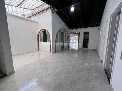 Casa de 4 alcobas en venta en Belen, Medellín, 220 m² · foto 12 de 20