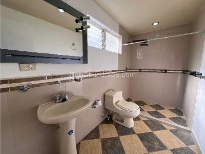 Casa de 4 alcobas en venta en Belen, Medellín, 220 m² · foto 19 de 20