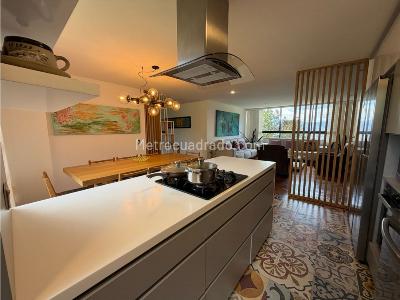 Apartamento de 2 alcobas en venta en El Poblado, Medellín, 137 m² · foto 5 de 20
