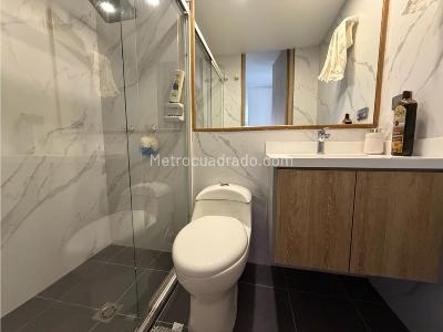 Apartamento de 2 alcobas en venta en El Poblado, Medellín, 137 m² · foto 20 de 20