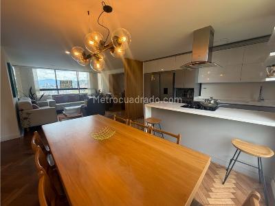 Apartamento de 2 alcobas en venta en El Poblado, Medellín, 137 m² · foto 2 de 20