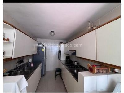 Casa de 4 alcobas en venta en La Castellana, Medellín, 194 m² · foto 12 de 14