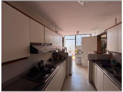 Casa de 4 alcobas en venta en La Castellana, Medellín, 194 m² · foto 14 de 14
