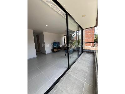 Apartamento en arriendo en La Castellana, Medellín · foto 4 de 16