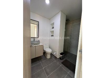 Apartamento en arriendo en La Castellana, Medellín · foto 6 de 16