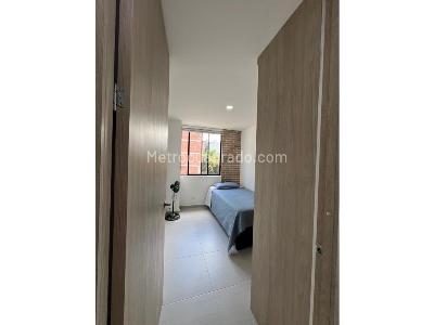 Apartamento en arriendo en La Castellana, Medellín · foto 8 de 16