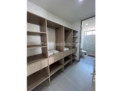 Apartamento en arriendo en La Castellana, Medellín · foto 13 de 16