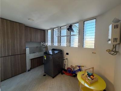 Apartamento de 3 alcobas en arriendo en Estadio, Medellín, 140 m² · foto 5 de 15