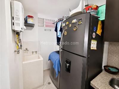 Apartaestudio en venta en Calasanz, Medellín, 39 m² · foto 2 de 6