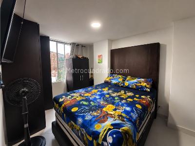 Apartaestudio en venta en Calasanz, Medellín, 39 m² · foto 3 de 6