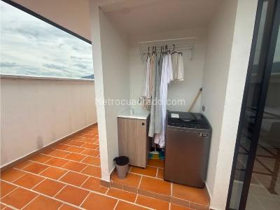 Apartamento de 2 alcobas en arriendo en El Velodromo, Medellín, 45 m² · foto 7 de 7