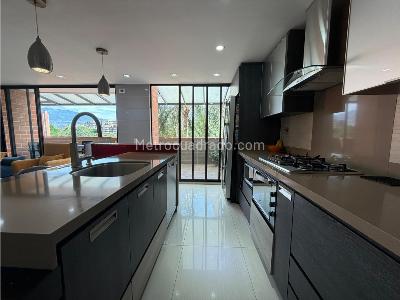 Apartamento en venta en El Poblado, Medellín · foto 4 de 20