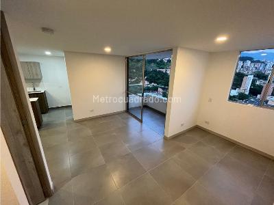 Apartamento en venta en El Poblado, Medellín · foto 2 de 14
