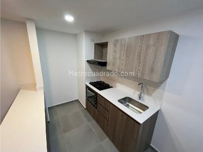 Apartamento en venta en El Poblado, Medellín · foto 4 de 14