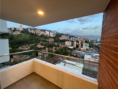 Apartamento en venta en El Poblado, Medellín · foto 7 de 14