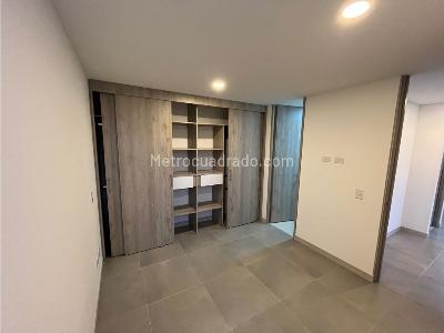 Apartamento en venta en El Poblado, Medellín · foto 10 de 14