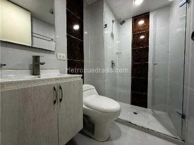 Apartamento de 4 alcobas en venta en Patio Bonito, Medellín, 130 m² · foto 7 de 12