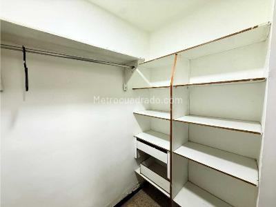 Apartamento de 4 alcobas en venta en Patio Bonito, Medellín, 130 m² · foto 12 de 12