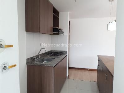 Apartamento de 3 alcobas en venta en El Chingui, Envigado, 80 m² · foto 3 de 11