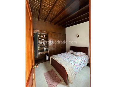 Casa de 3 alcobas en venta en Simon Bolivar, Medellín, 165 m² · foto 10 de 20