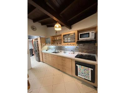 Casa de 3 alcobas en venta en Simon Bolivar, Medellín, 165 m² · foto 5 de 20