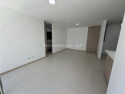 Apartamento de 3 alcobas en venta en Los Colores, Medellín, 75 m² · foto 7 de 20