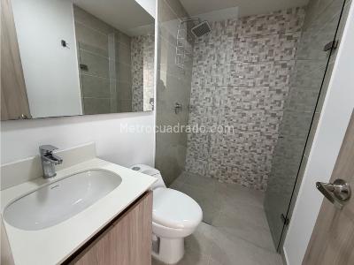Apartamento de 3 alcobas en venta en Los Colores, Medellín, 75 m² · foto 16 de 20