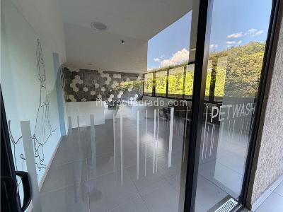 Apartamento de 3 alcobas en venta en Los Colores, Medellín, 75 m² · foto 18 de 20