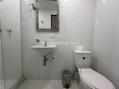 Apartamento de 3 alcobas en venta en San Lucas, Medellín, 230 m² · foto 20 de 20