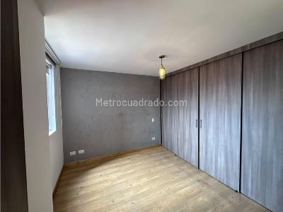 Apartamento en arriendo en Los Colores, Medellín · foto 13 de 20
