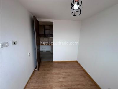 Apartamento en arriendo en Los Colores, Medellín · foto 19 de 20