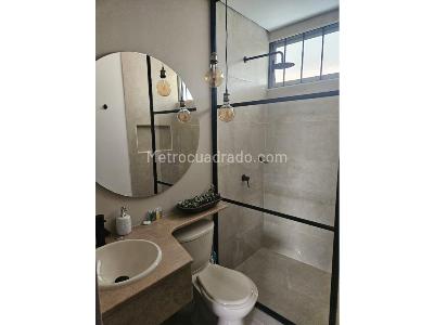 Apartamento en venta en El Poblado, Medellín · foto 3 de 13