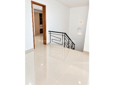 Casa de 5 alcobas en arriendo en La Castellana, Medellín, 180 m² · foto 6 de 16