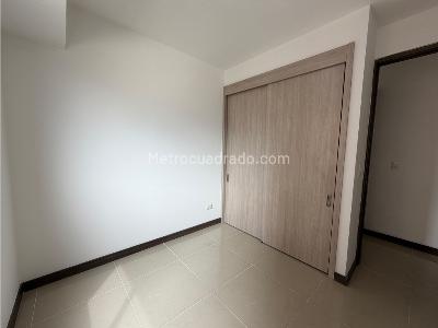 Apartamento de 3 alcobas en venta en Niquia, Bello, 71 m² · foto 9 de 20