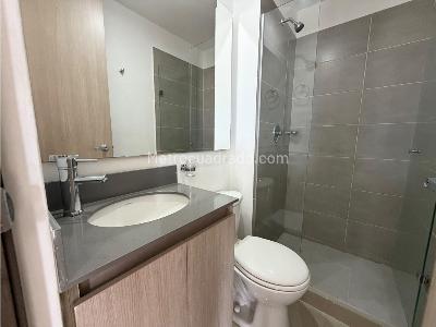 Apartamento de 3 alcobas en venta en Niquia, Bello, 71 m² · foto 19 de 20