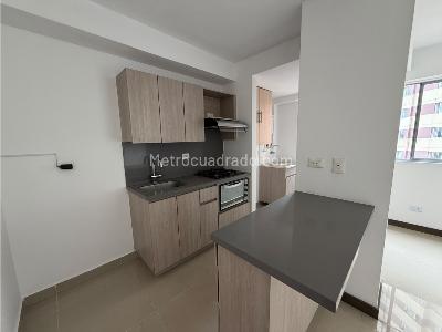 Apartamento de 3 alcobas en venta en Niquia, Bello, 71 m² · foto 3 de 20