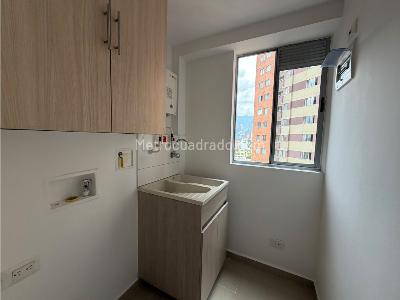 Apartamento de 3 alcobas en venta en Niquia, Bello, 71 m² · foto 6 de 20